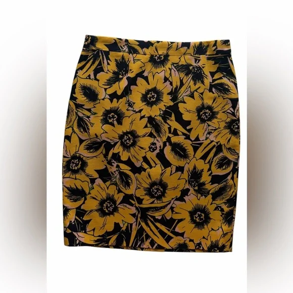 NWT J. Crew Floral Yellow Pencil Skirt Size 4 - Picture 2 of 9